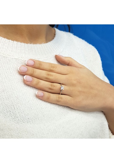 Lova E Renk 0,23 Karat Pırlanta Tektaş Yüzük - 1010131