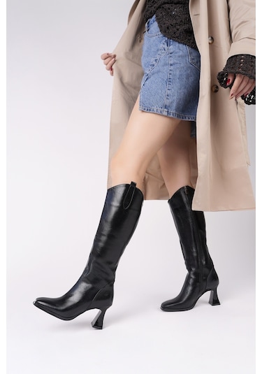 Muggo Astoria Küt Burun Yandan Fermuarlı Topuklu Kadın Çizme SİYAH RUGAN