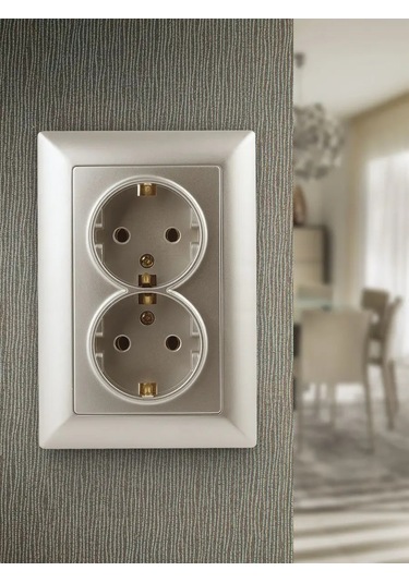 Intro Solo Marka Topraklamalı Gömme Çift Priz 16a-250v 136047372 4-205-04