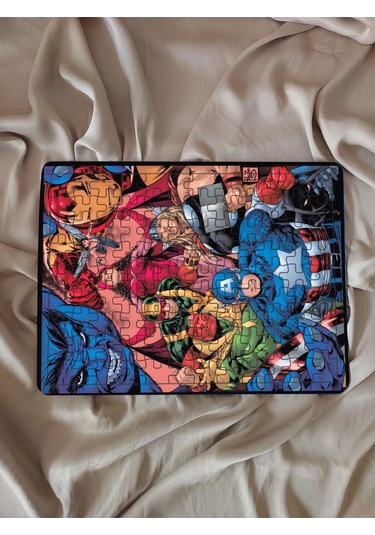 Çocuk Puzzle Ahşap Marvel Süper Kahramanları 108 Parça Mobilya