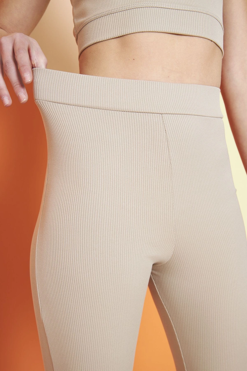 Bej Yüksek Bel Fitilli Toparlayıcı Interlok Örme Spor Dar Paça Kadın Tayt Bej