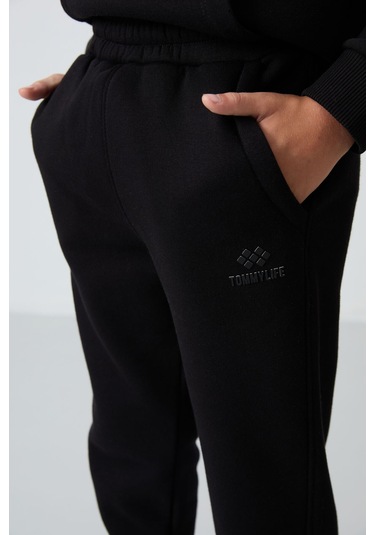 Tommy Life Siyah Pamuklu Kalın İçi Tüylü Yumuşak Dokulu Standart Fit Nakışlı Erkek Çocuk Eşofman Takım - 11255 Siyah