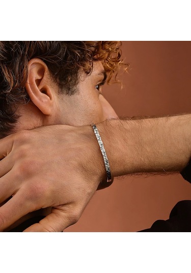 925 Ayar Gümüş Kabartmalı Unisex Kelepçe Bileklik Gümüş