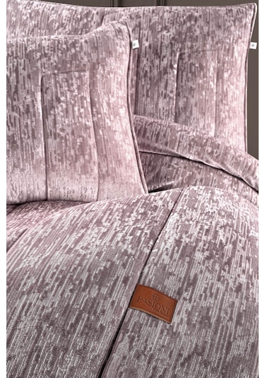 Gerardo Jakar Kadife Çift Kişilik Yatak Örtüsü Takımı Pudra Bej
