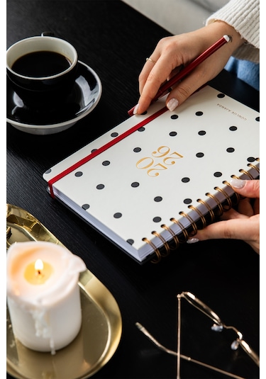 2026 Spiralli Günlük Ajanda 12 Aylık 17x24 Cm Puantiye Puantiye