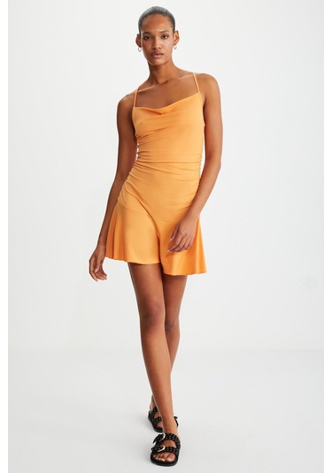 Koralıa Kadın Sandy Dökümlü Kumaşlı Degaye Yaka Eteği Uçuş Uçuş Askılı Turuncu Elbise