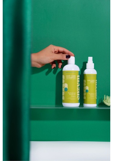 Enzym Cosmetics Yağlı Saç Derisi Ve Yağlı Saçlara Özel Yağlanma Karşıtı Saç Bakım Spreyi 200 ML + Şampuan 400 ML