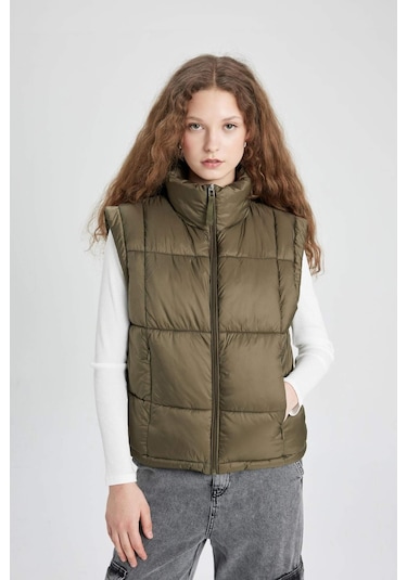 Defacto Su Geçirmez Şişme Yelek Dik Yaka Fermuarlı Cepli Etek Ucu Ayarlanabilir Lastikli Mevsimlik A0979AX24AUKH6 Haki Defacto Su Geçirmez Şişme Yelek Dik Yaka Fermuarlı Cepli Etek Ucu Ayarlanabilir Lastikli Mevsimlik A0979AX24AUKH6 Haki