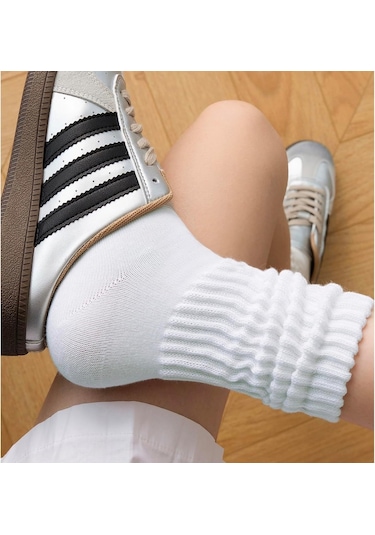 Neevoyu Siyah Düz Dikey Çizgili Koluğu Dolgulu Orta Boy Bacak Çorabı 1 Adet - 95% Poliester 5% Spandex Siyah