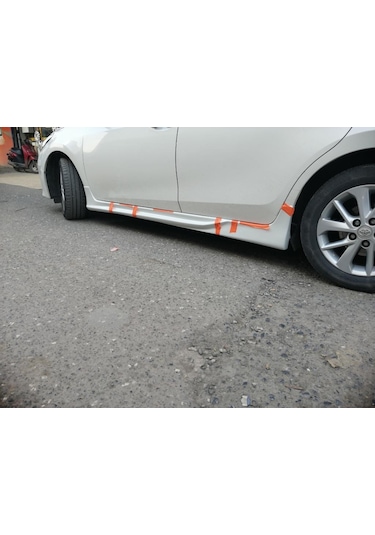 Toyota Corolla Uyumlu Yan Marşpiyel 2013-2018 Model Arası Boyalı