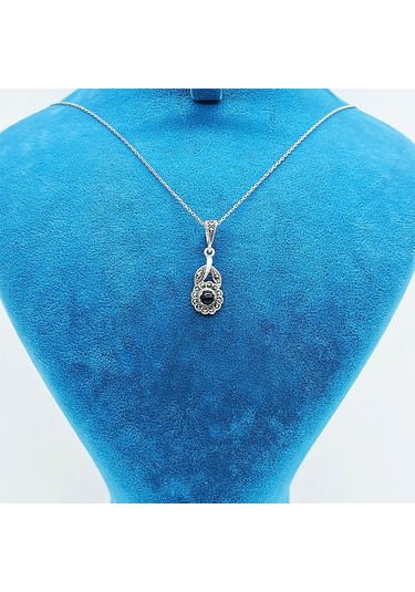 Gül Model Oltu Taşı İşçilikli 925 Ayar Gümüş Kolye Gümüş