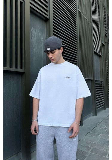 Flaw Nakışlı Oversize Tişört Beyaz Beyaz