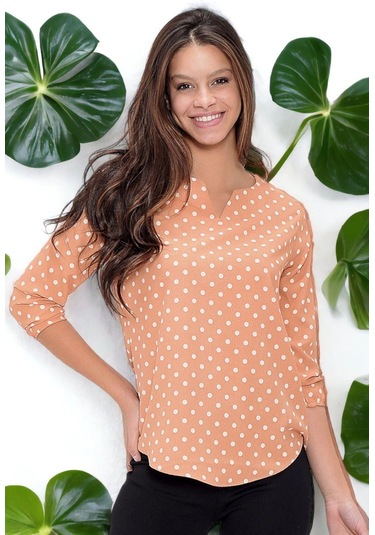 Kadın Pudra Yakası Yırtmaçlı Krep Bluz Truvakar Kol Puantiyeli Ve Giy Çık - Tesettüre Uygun Pudra