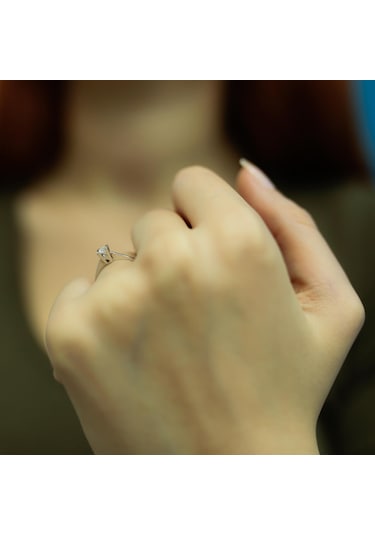 Lova E Renk 0,14 Karat Pırlanta Tektaş Yüzük - 1020016