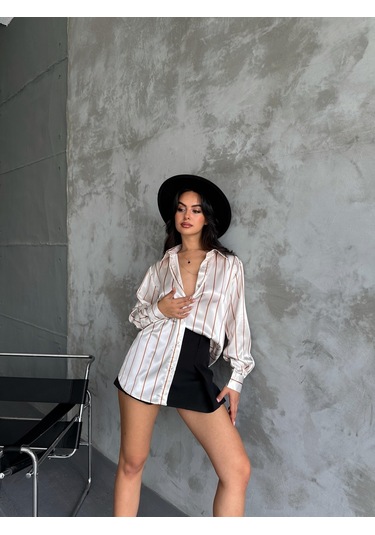 Kadın Oversize Ekru Renk Camel İnce Çizgili Detaylı Saten Gömlek-camel Camel