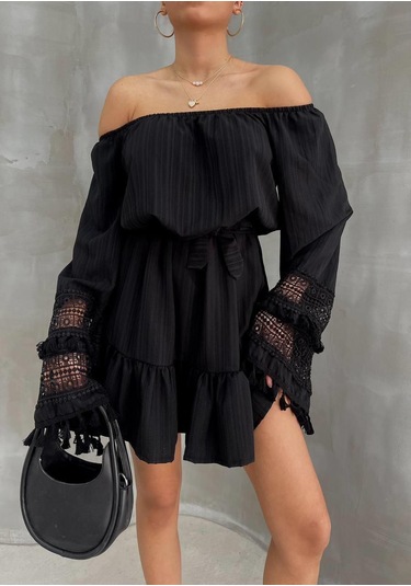 Nana & Mayka Moda Kadın Siyah Madonna Yaka Mini Elbise Bohem Tarz Püsküllü Kuşaklı Yazlık Siyah