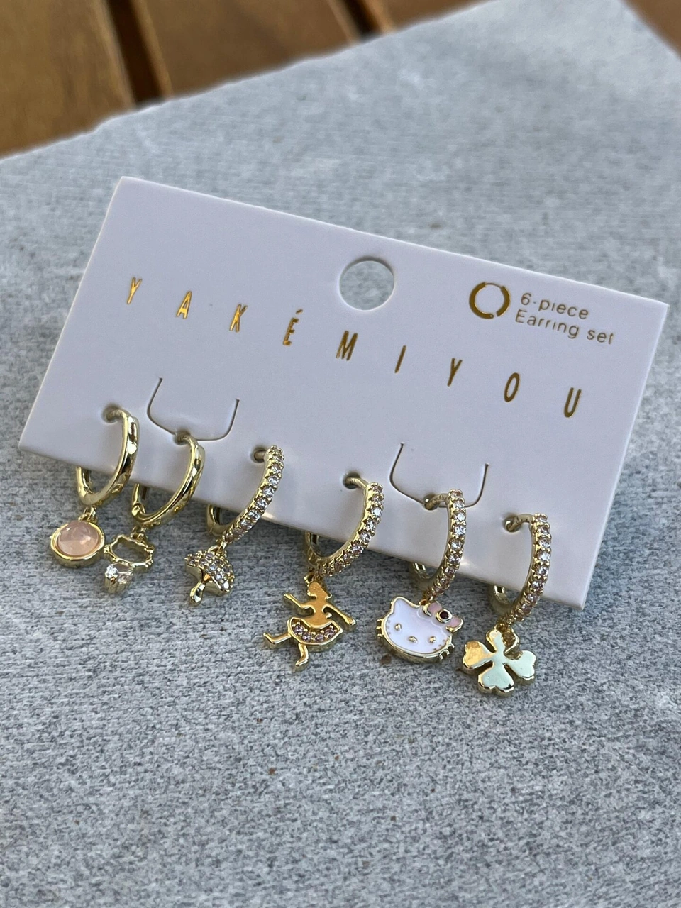 Yakemiyou Hello Kitty Altılı Küpe Çok Renkli