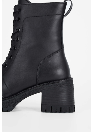 Tamer Tanca Kadın Hakiki Deri Siyah Deri Casual Bot 775 8259 BN BOT SK23/24 Siyah