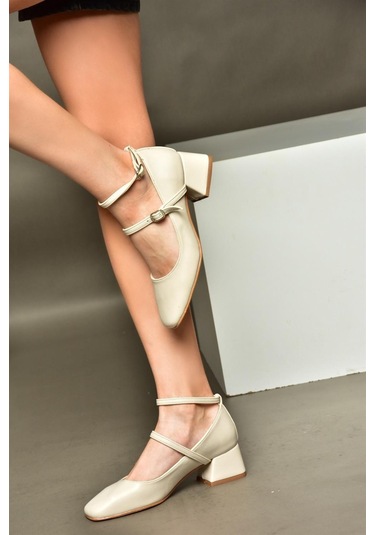 Fox Shoes R654037209 Bej Kalın Topuklu Kadın Ayakkabı Bej