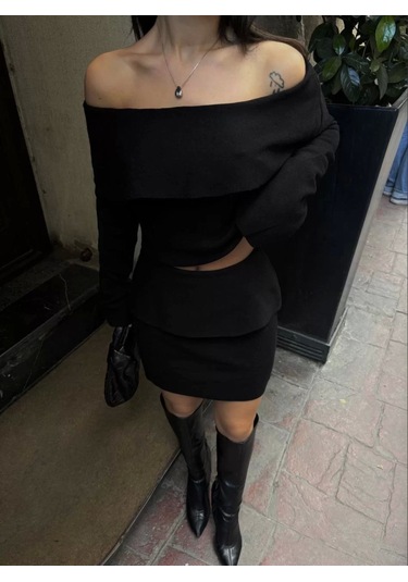 Straplez , Madonna , Carmen Yaka Croplu Mini Etekli İkili Takım Triko - Siyah Siyah