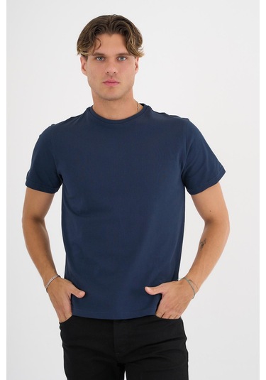 Erkek Lacivert %100 Pamuklu Standart Kalıp T-shirt Siyah