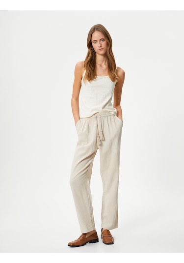 Koton İnce Askılı Atlet Dokulu Pamuklu Kırık Beyaz 4sak10075ek