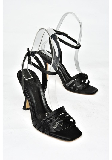 Fox Shoes S569815704 Siyah Kumaş Topuklu Ayakkabı Siyah
