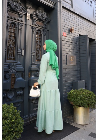 Kadın Yeşil Küçük Kareli Kat Kat Kuşaklı Uzun Gofre Kumaş Tesettür Elbise 0226 Yeşil