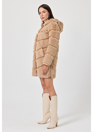 Martina Camel Tüylü Mont 001