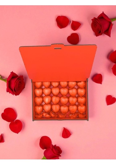 50 Adet Kalp Şeklinde Çikolatalı Kırmızı Ahşap Hediye Kutusu Sevgi Dolu Tatlar