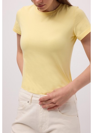 Itsbasic Kadın Light Sarı S6-108 Bisiklet Yaka %100 Organik Pamuk Esnek Kumaş T-shirt