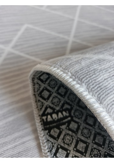 Gri Beyaz Geometrik Desen Yıkanabilir Kaymaz Dört Mevsimlik Salon Banyo Balkon Genç Odası Kesme Halı Gri & Beyaz
