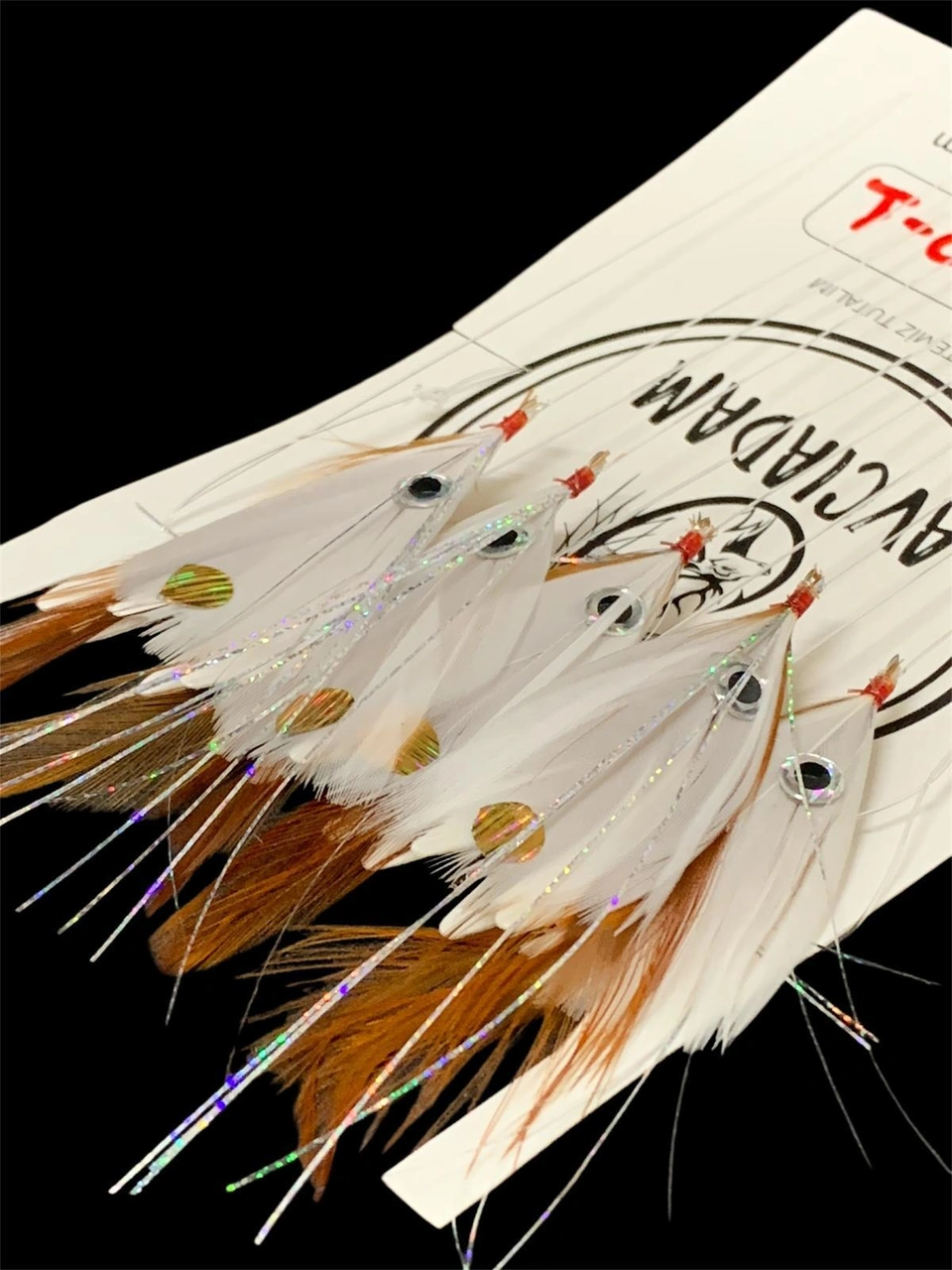 Tüy Çapari Kahverengi Üstüne Beyaz