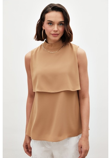 Sateen Aksesuar Detaylı Volanlı Bluz - Camel