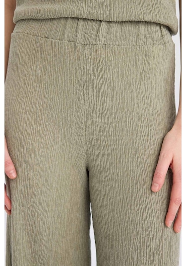 DeFacto Wide Leg Geniş Bol Paça Bürümcük Pantolon E3232AX25SPKH418