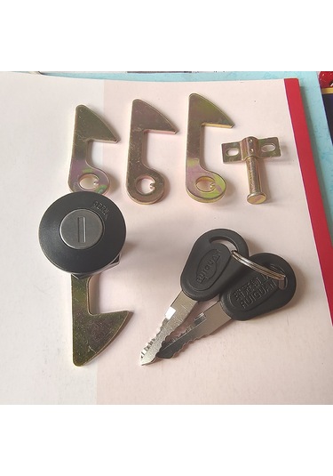 Geeksen Elektrikli Araç, Motosiklet Ve Skuter İçin Çinko Metal Bagaj Kilit - 4 Kanca İle Güvenli Depolama - 115 Gr Ağırlık