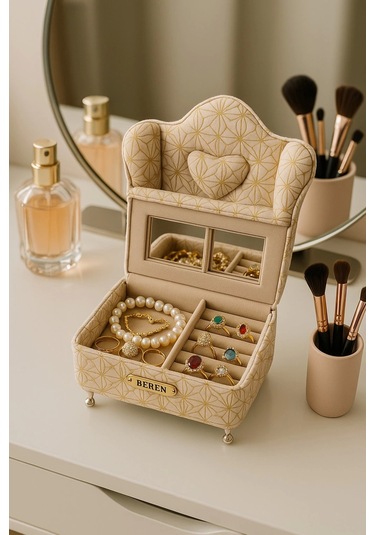 Berjer Figürlü Kadife Desenli Takı Bijuteri Mücevher Kutusu Biblo 15cm Krem İthal Ürün