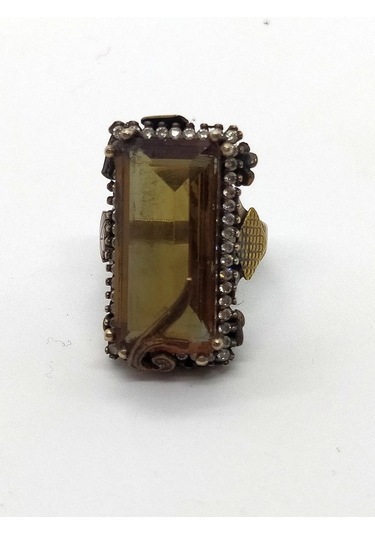 Sultanit Yüzük 157