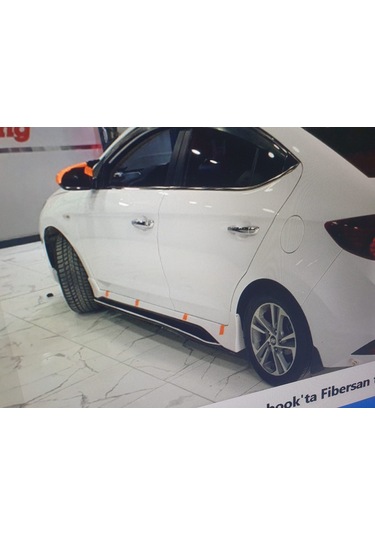 hyundai elentra marşpiyel takımı( 2016...)----fibersan tuning
