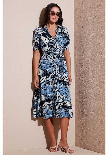 Lela Desenli Relaxed Fit Balon Kol Yırtmaçlı Kemerli Midi Boy Bayan Elbise 67810558 Saks