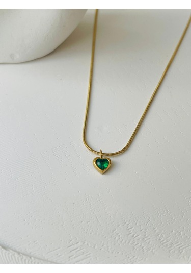 Minimal Yeşil Taşlı Kalp Detay Çelik Kolye Altın