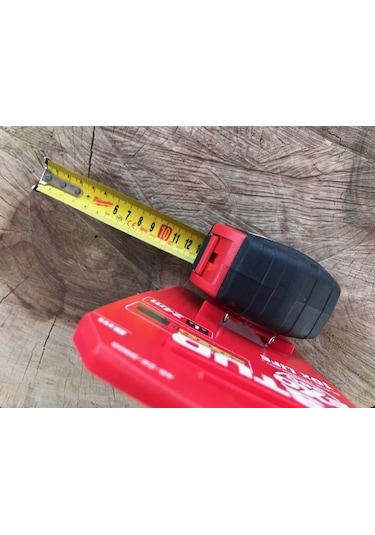 Milwaukee 5 Metre Çelik Şerit Metre Ölçüm Metresi 5x25 MM