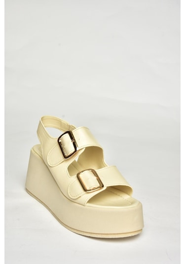 Fox Shoes U946418509 Bej Dolgu Topuklu Kadın Ayakkabı Bej-suni Deri