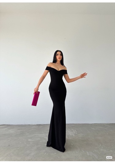 Kadın Dalgıç Kumaş Kayık Yaka Ve Dekolte Detaylı Elbise Siyah