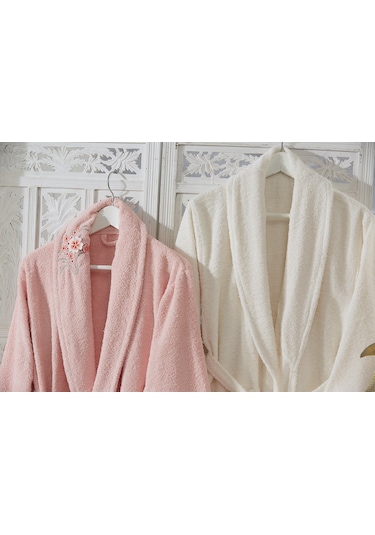 Family Nakışlı Pembe & Krem Aile Bornoz Seti 6 Parça Çeyizlik Kad