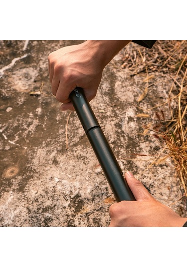 Yifomall Dış Mekan Çok Amaçlı Katlanabilir El Testeresi - Alüminyum Çerçeve Ve Paslanmaz Çelik - Fener Tutucu Özelliği - Yeşil