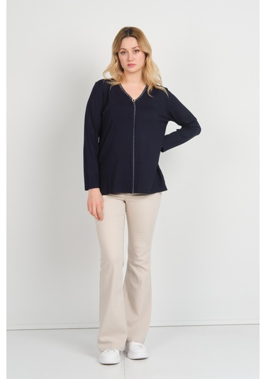 Detay Triko Kadın Boncuk İşlemeli Süs Düğme Detaylı Uzun Kol Anne Bluz 5752 Lacivert Lacivert