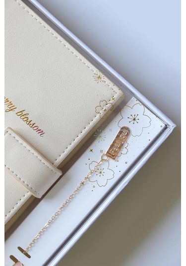 Vj Kutulu Defter 13x18 Cm 80 Gr. Ivory 96 Yp. Kitap Ayraçlı Antrasit