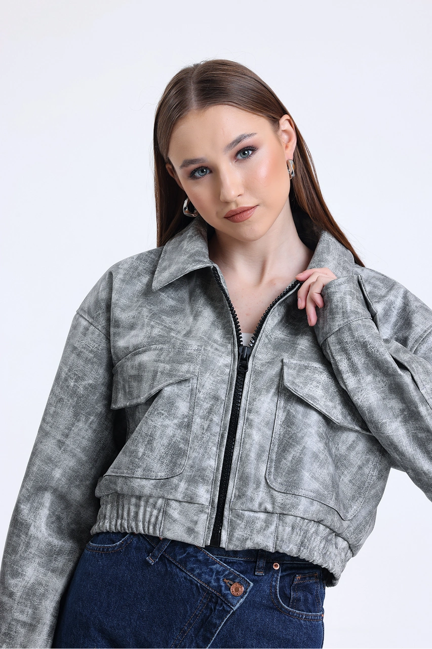 Kadın Deri Oversize Astarlı Kol Çıt Çıt Düğmeli Deri Mont Fermuar Kapamalı Kolej Mont Gri Gri Kadın Deri Oversize Astarlı Kol Çıt Çıt Düğmeli Deri Mont Fermuar Kapamalı Kolej Mont Gri Gri