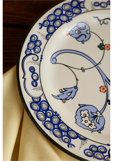 Karaca x Ömür Akkor İznik Hatai Servis Tabağı 26 cm